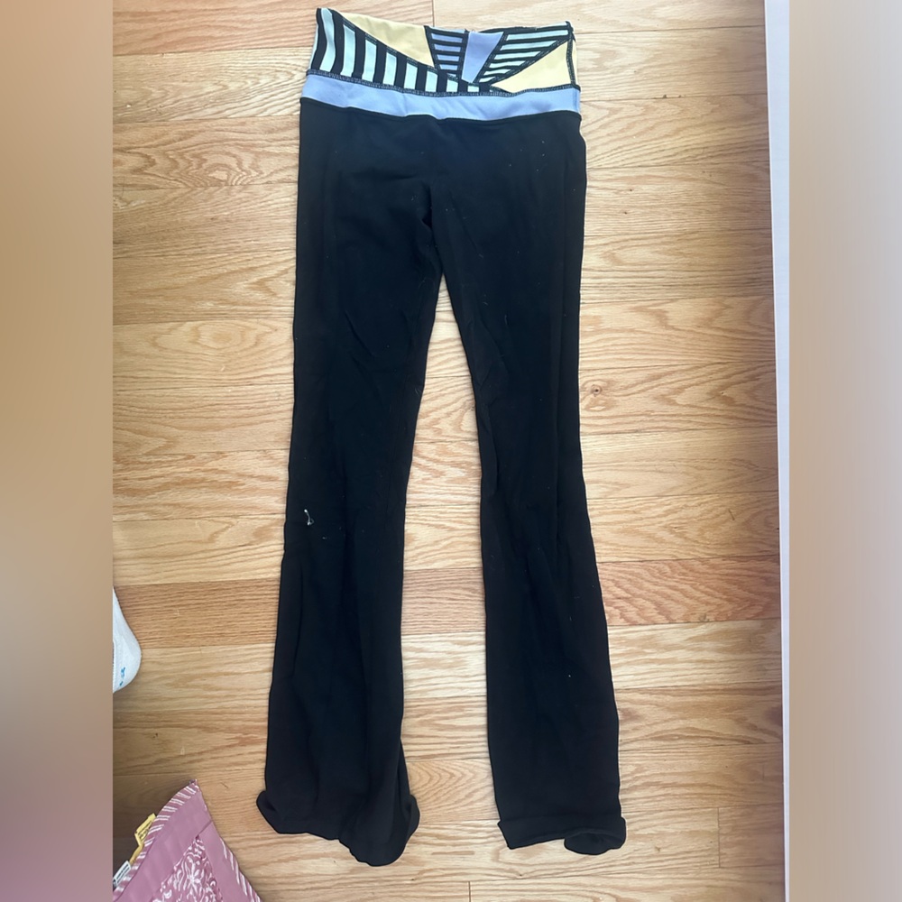 Lululemon yoga pants